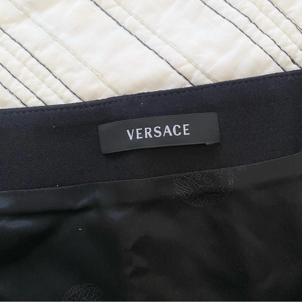 VERSACE Vintage 1990s Wool Pencil Skirt 14